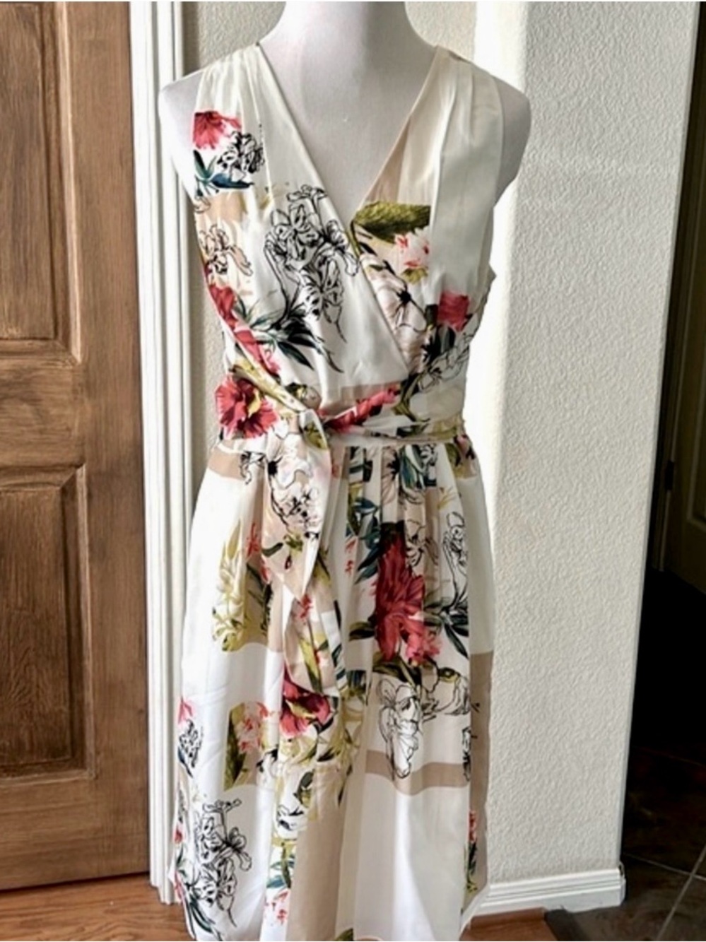 WHBM Womens Floral Dress Catalina Feminine Size 10 NEW Wedding Guest Fit Flare